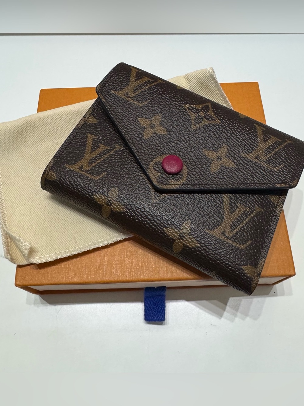 Louis Vuitton Monogram Canvas Envelope Wallet in Brown with Pink Snap
